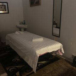 Large Rooms and Soft and Comfortable Massage Tables