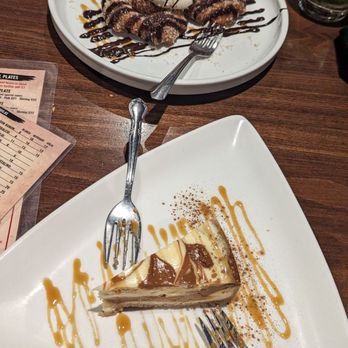 El Arroyo - Amazing desserts, churro ice cream and dulce de leche cheesecake - Mexican Near Me - Sonora, California