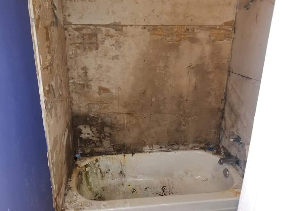 Slide of Safeguard Roofing and Construction