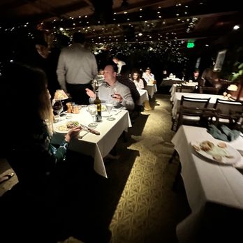 Shadowbrook - Dining area - American Near Me - Capitola, California