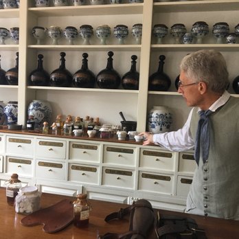 Colonial Williamsburg - Apothecary - Tours Near Me - Williamsburg, Virginia Colonial Williamsburg - Apothecary - Tours Near Me - Williamsburg, Virginia