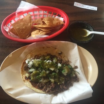 Taquitos Ravi - Fajita taco with cebolla/cilantro y limon. The chips are made in house too! - Mexican Near Me - Laredo, Texas