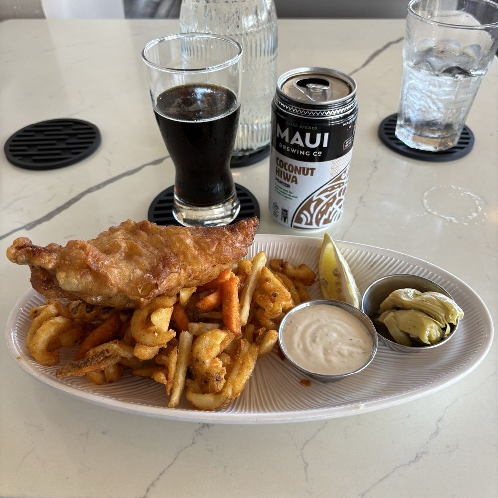 Coco Deck - Fish and chips - Mexican Near Me - Lahaina, Hawaii