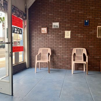 Pro-Mec Optical - Waiting area - Eyewear & Opticians Near Me - San Diego, California Pro-Mec Optical - Waiting area - Eyewear & Opticians Near Me - San Diego, California