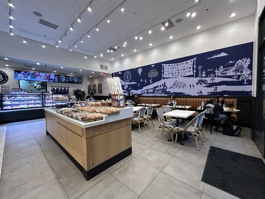 Paris Baguette by null