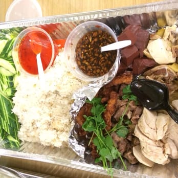 Lotus Thai Bistro - Hainanese chicken rice, comes with gizzard, liver, and congealed blood. - Thai Near Me - Palo Alto, California Lotus Thai Bistro - Hainanese chicken rice, comes with gizzard, liver, and congealed blood. - Thai Near Me - Palo Alto, California