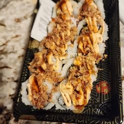 Hen House Supermarket - Krispy krab roll