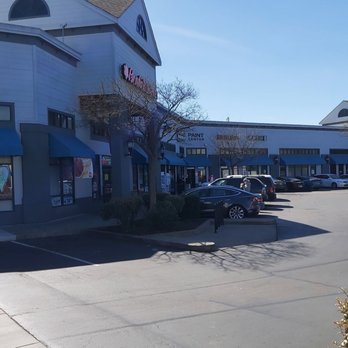 Neptune Plaza - Free parking - Shopping Centers Near Me - Alameda, California