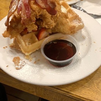 Maple Leaf Diner - Chicken bacon and waffles - American Near Me - Dallas, Texas Maple Leaf Diner - Chicken bacon and waffles - American Near Me - Dallas, Texas