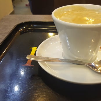 Pannus - Cafe con leche - Bakeries Near Me - Madrid, M