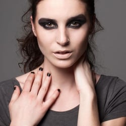 Jessica Mann Makeup Artistry - Grunge runway