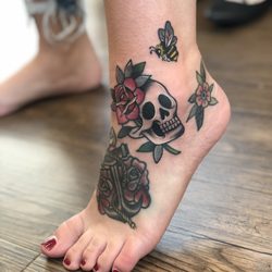 Amanda Creek Tattooing - Traditional flash pieces are soo cute and flow so well anywhere on the body.