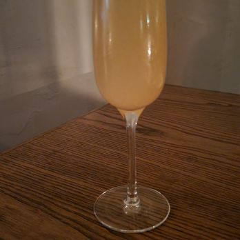 Como - Harry's Bellini - Italian Near Me - Kirkland, Washington