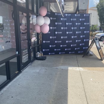 Crumbl - Greenbrier - Crumble soft opening - Bakeries Near Me - Chesapeake, Virginia
