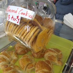 Almond Cookies