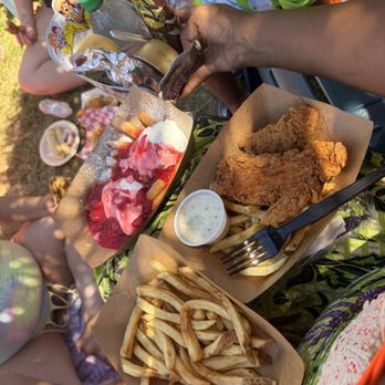 Six Flags Hurricane Harbor - $60 worth of food ... funnel cake very small - Water Parks Near Me - Concord, California Six Flags Hurricane Harbor - $60 worth of food ... funnel cake very small - Water Parks Near Me - Concord, California