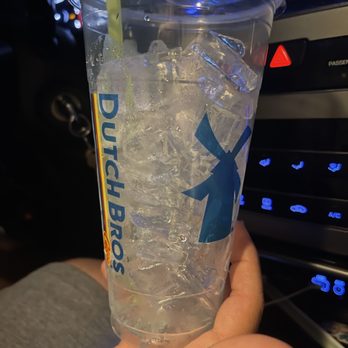 Dutch Bros Coffee - Way TOO MUCH ICE - Juice Bars & Smoothies Near Me - Ripon, California