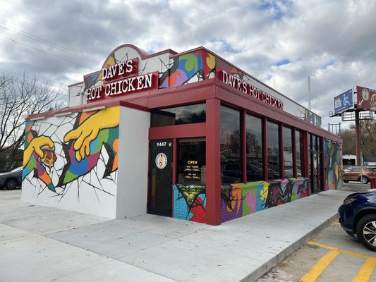 Dave's Hot Chicken by null