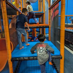 Sky Zone Trampoline Park - 12/18/2025.