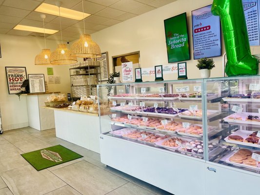 Starbread Bakery by null