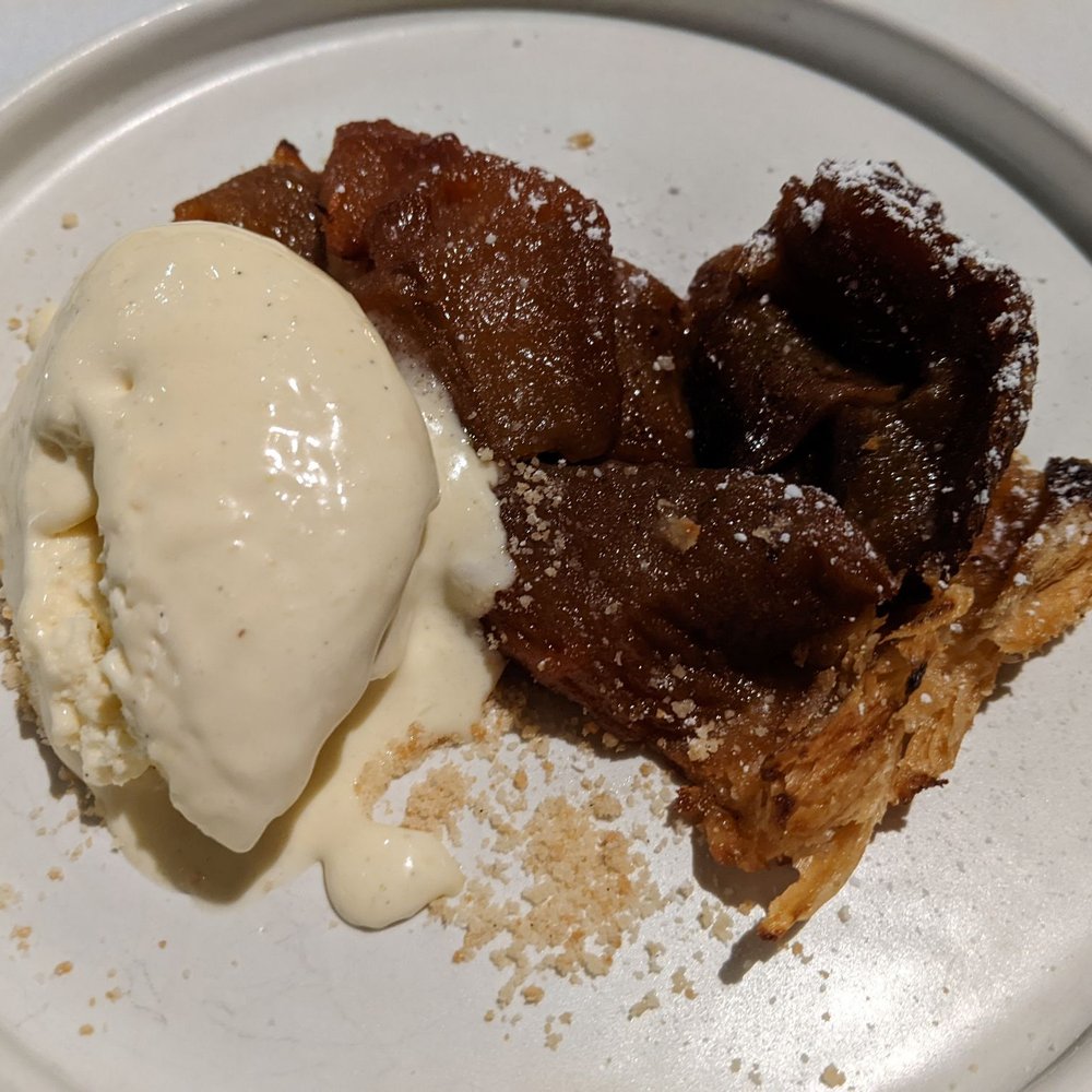 Santé Restaurant - Pear tart - French Near Me - Sonoma, California Santé Restaurant - Pear tart - French Near Me - Sonoma, California