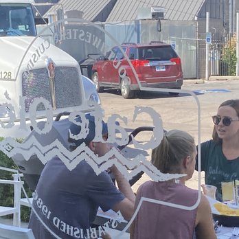 Cafe Olé - Outdoor tables - Beer, Wine & Spirits Near Me - Tulsa, Oklahoma