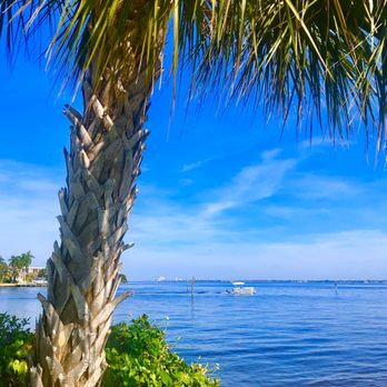 Midpoint Memorial Bridge - Gorgeous Wednesday afternoon. - Landmarks & Historical Buildings Near Me - Cape Coral, Florida Midpoint Memorial Bridge - Gorgeous Wednesday afternoon. - Landmarks & Historical Buildings Near Me - Cape Coral, Florida