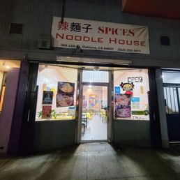 Storefront, 9pm Storefront, 9pm