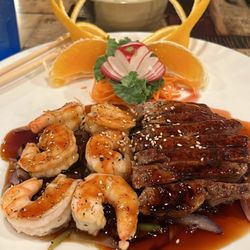 Fujiyama - Shrimp and steak teriyaki dinner plate
