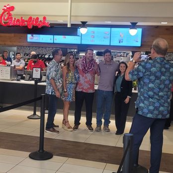 Chick-fil-A - Local proud owner Kurt Milne  # g r a t e f u l  (Ohana Family ) - Fast Food Near Me - Honolulu, Hawaii