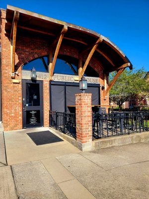 412 Public House by null