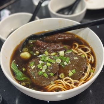P P Pop - D3.Braised Beef & Tendon Noodle Soup - Taiwanese Near Me - Monterey Park, California P P Pop - D3.Braised Beef & Tendon Noodle Soup - Taiwanese Near Me - Monterey Park, California