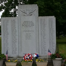 New Hartford Veterans Monument - A beautiful tribute