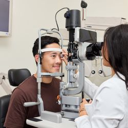 20/20 Vision Optometric Center