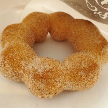 Devil & Angel Desserts - Cinnamon sugar mochi donut - Ice Cream & Frozen Yogurt Near Me - Milpitas, California