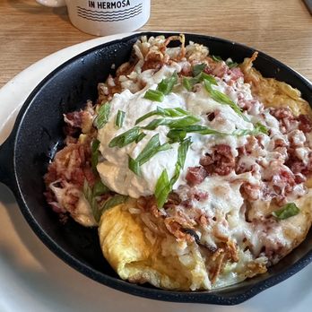 Martha's - American Near Me - Hermosa Beach, California