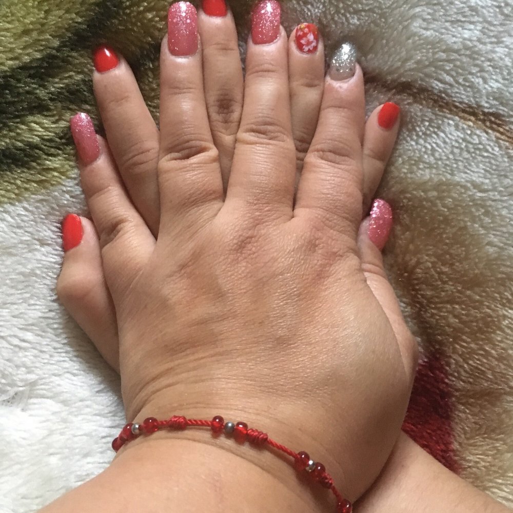 Shiny Nails - Nail Salons Near Me - Carson, California
