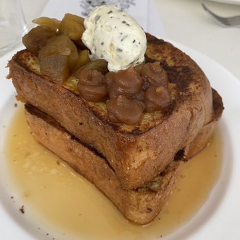 The Lobby Bar - French Toast - New American Near Me - Richmond, Virginia