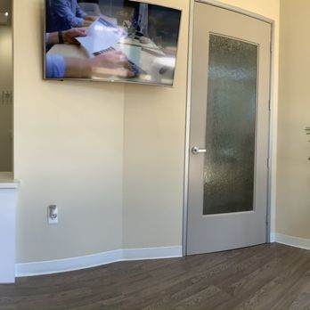 Commonwealth Dental - Lobby - Endodontists Near Me - Fullerton, California
