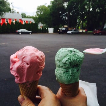 Applegate Farm Ice Cream - Strawberry cheesecake and mint choc chip and these are the junior size! - Ice Cream & Frozen Yogurt Near Me - Montclair, New Jersey