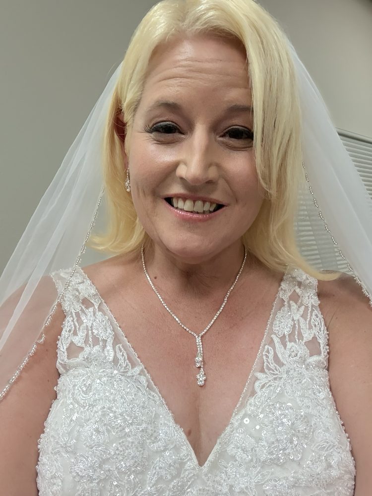 Makeup & Hair By Juanita  Logo