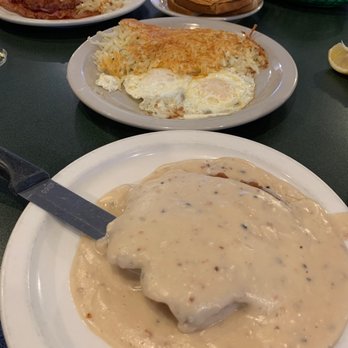 Flo's Farmhouse Cafe - Cafes Near Me - Riverside, California Flo's Farmhouse Cafe - Cafes Near Me - Riverside, California