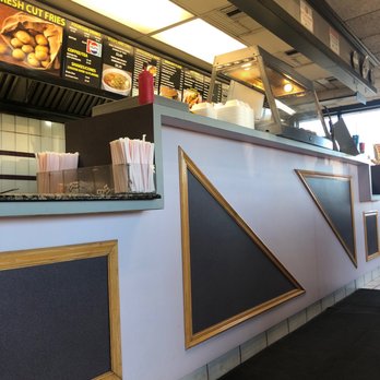 Broiler's Flip - New American Near Me - Chicago, Illinois