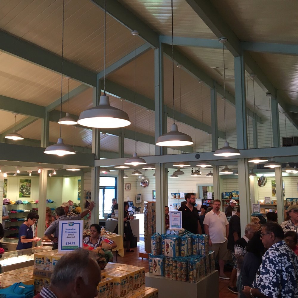 Mauna Loa Macadamia Nut - Inside, full of tourists. It got worse in about 5 minutes - Chocolatiers & Shops Near Me - Keaau, Hawaii Mauna Loa Macadamia Nut - Inside, full of tourists. It got worse in about 5 minutes - Chocolatiers & Shops Near Me - Keaau, Hawaii