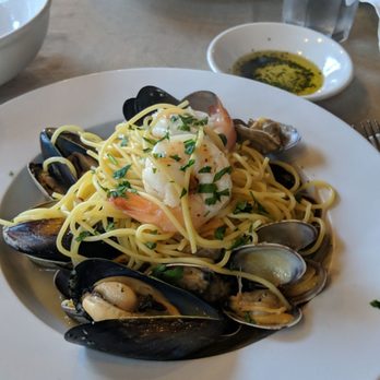 La Vita E Bella - Spaghetti di Mare  Lasagna - Italian Near Me - Seattle, Washington