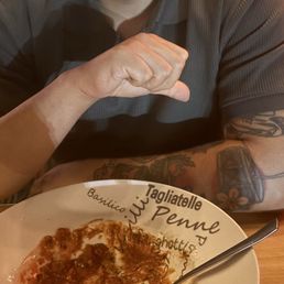 Great pasta, bad service Great pasta, bad service