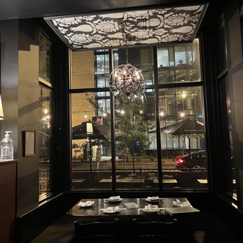 Chaplin's - Tables - Cocktail Bars Near Me - Washington, DC, District of Columbia