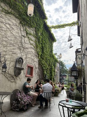 Sonny's Ice Cream Cafe by null