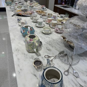 Lovejoy's Tea Room - Ready to use $150 set up if dirty cuts and pots - British Near Me - San Francisco, California