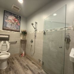Comfort Spa - Bathroom (with Shower)